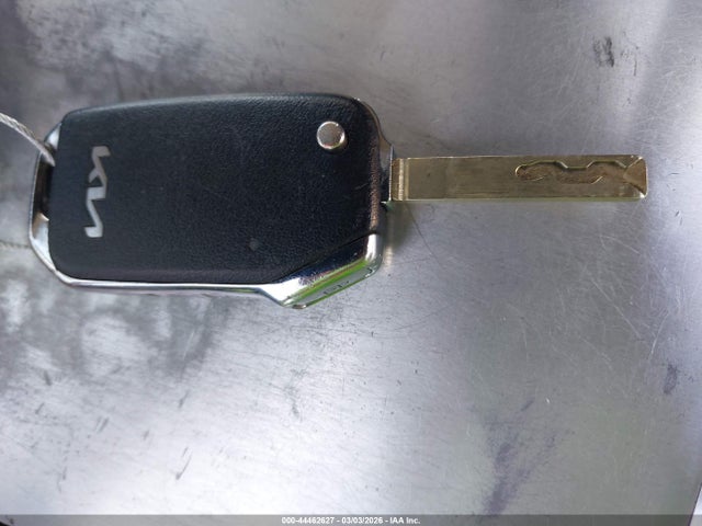 KNDJ23AU4R7231683 KIA SOUL LX