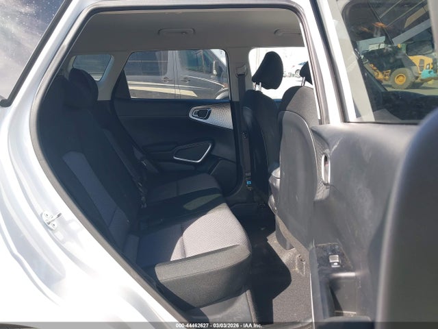 KNDJ23AU4R7231683 KIA SOUL LX