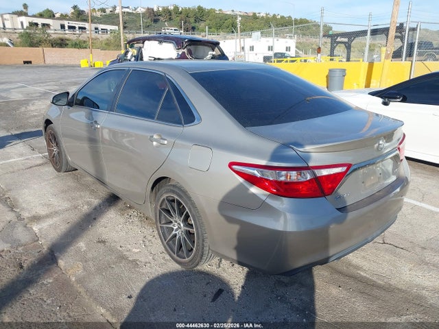 4T1BF1FK2HU323374 Toyota CAMRY SE