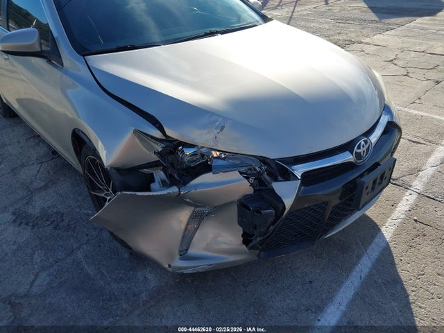 4T1BF1FK2HU323374 Toyota CAMRY SE