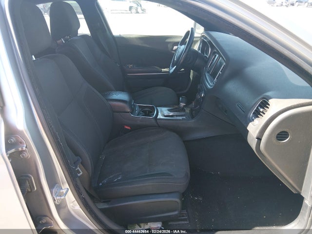 Продажа на аукционе авто 2015 Dodge Charger Sxt, vin: 2C3CDXHG6FH748031, номер лота: 44462654