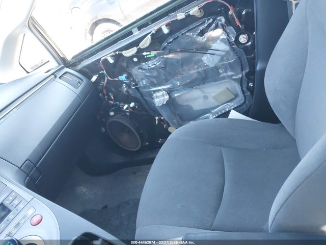 Toyota Prius Two 2015 JTDKN3DU6F0411355 Image 5