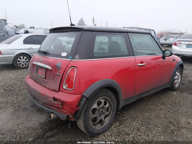 2005 MINI COOPER WMWRC33525TJ72640 Photo 3