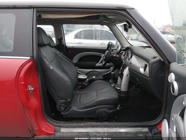 2005 MINI COOPER WMWRC33525TJ72640 Photo 4