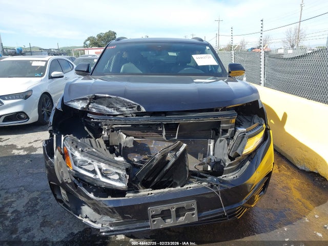 2023 Volkswagen Atlas Cross Sport 2.0t Sel R-line Black მანქანა იყიდება აუქციონზე, vin: 1V2SC2CA3PC226802, აუქციონის ნომერი: 44462725