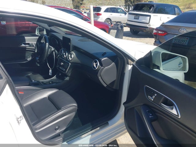 44462808 :رقم المزاد ، WDDSJ4EBXKN745258 vin ، 2019 Mercedes-benz Cla 250 مزاد بيع