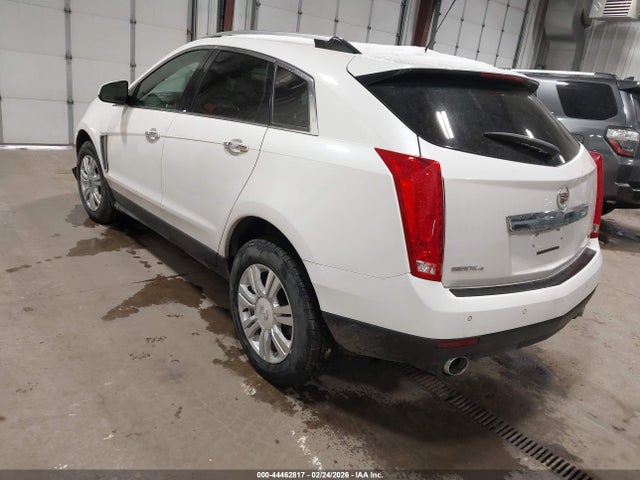 2016 CADILLAC SRX 3GYFNEE30GS582724 Photo 2