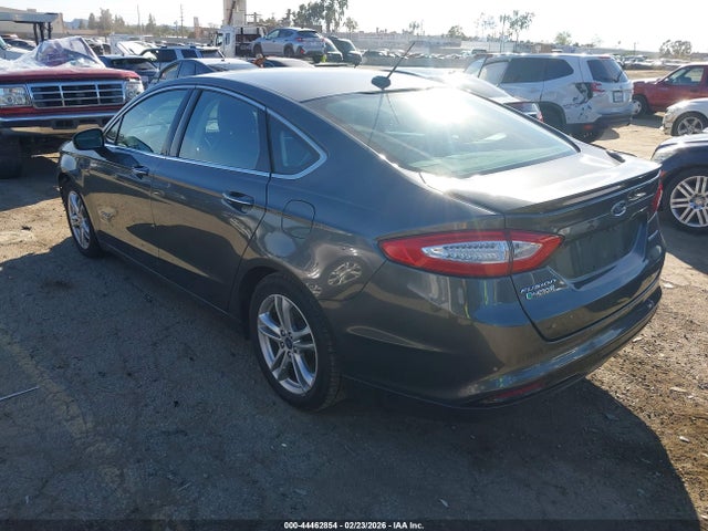Ford Fusion Energi Titanium 2016 3FA6P0SU5GR229344 Image 3
