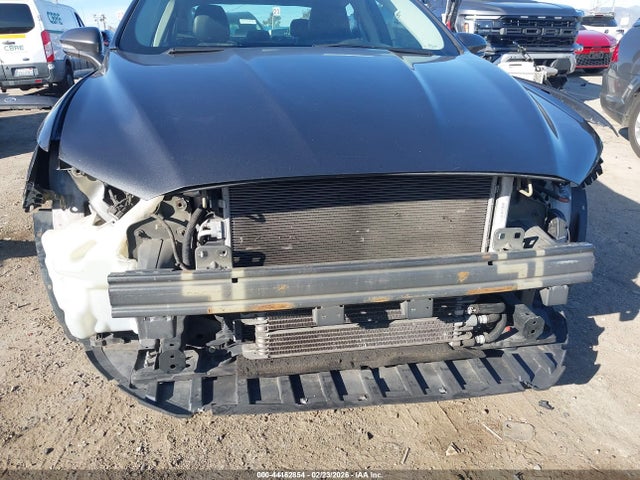 Ford Fusion Energi Titanium 2016 3FA6P0SU5GR229344 Image 6