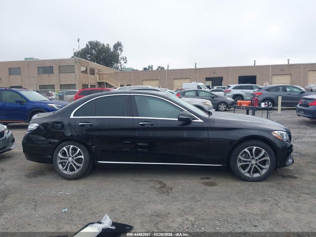 55SWF4KB9GU136779 Mercedes-Benz C 300 4matic