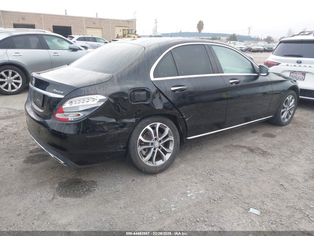55SWF4KB9GU136779 Mercedes-Benz C 300 4matic