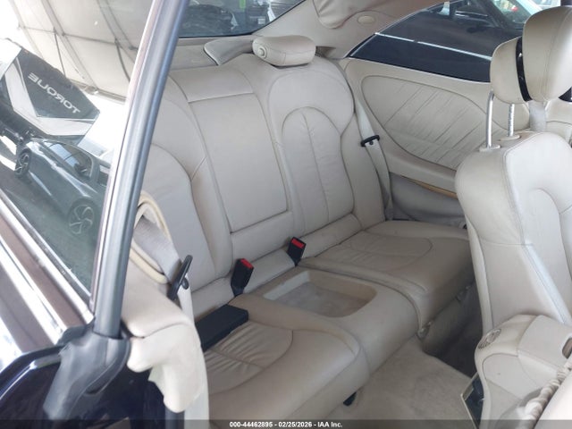 2008 MERCEDES-BENZ CLK 550 WDBTJ72H68F243339 Photo 7