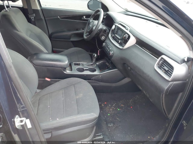 2016 Kia Sorento 3.3l Lx მანქანა იყიდება აუქციონზე, vin: 5XYPGDA57GG151353, აუქციონის ნომერი: 44462924