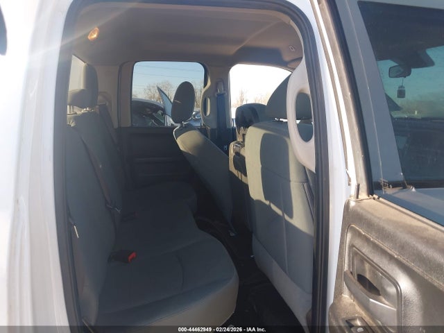 Продаж на аукціоні авто 2019 Ram 1500 Classic Tradesman  4x2 6'4 Box, vin: 1C6RR6FG5KS628008, номер лоту: 44462949