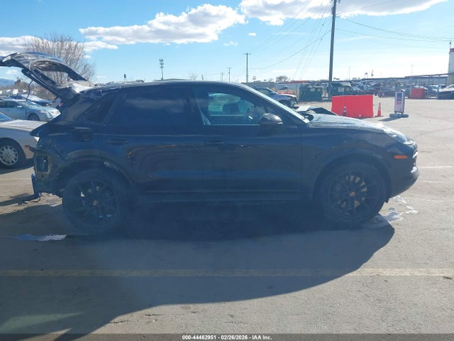Porsche CAYENNE S 2020 WP1AB2AY4LDA27115 Image 13