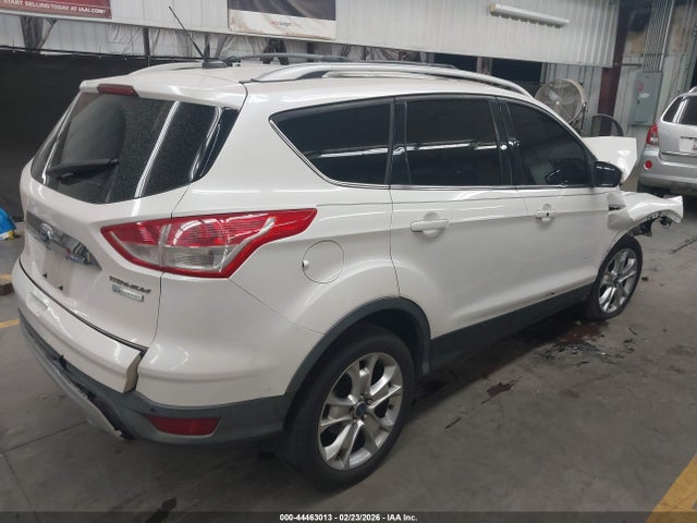 1FMCU0J98EUA45696 Ford Escape Titanium