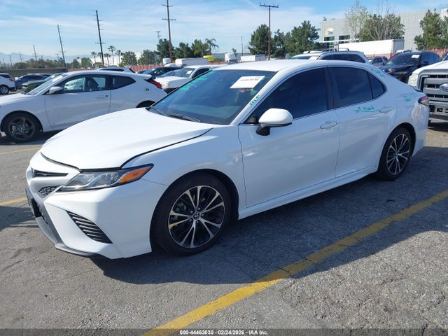 4T1B11HK2JU045996 Toyota CAMRY SE