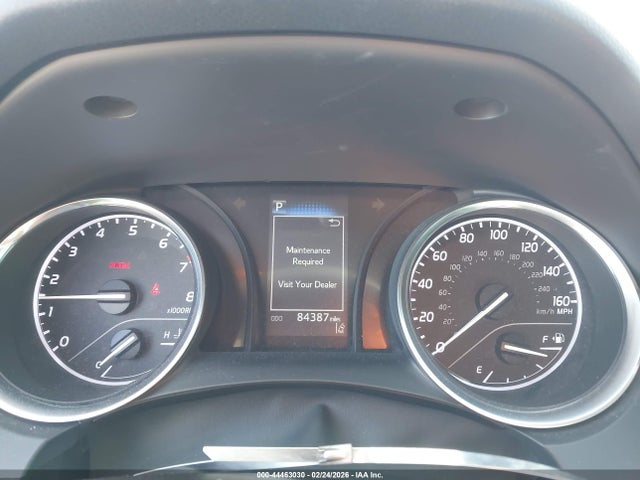 4T1B11HK2JU045996 Toyota CAMRY SE