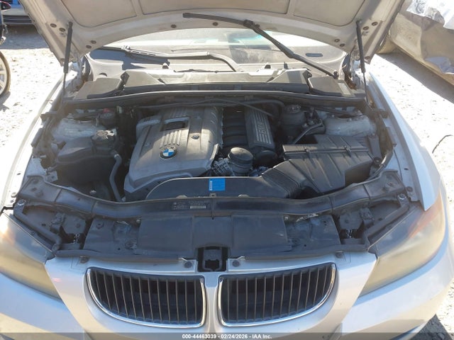 Aukcja sprzedaży 2006 Bmw 325i, vin: WBAVB13526KX68196, numer aukcji: 44463039