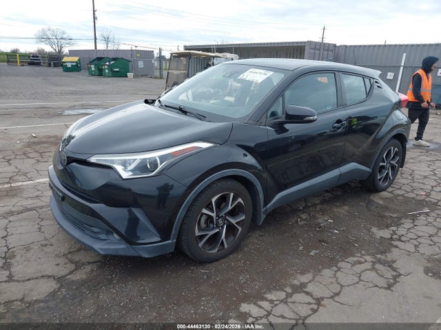 NMTKHMBX2JR013333 Toyota C-hr Xle Premium