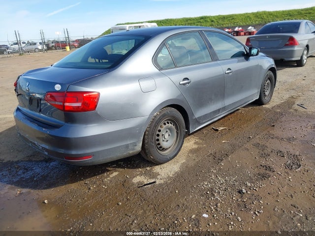 2015 Volkswagen Jetta 2.0l S მანქანა იყიდება აუქციონზე, vin: 3VW2K7AJXFM282136, აუქციონის ნომერი: 44463137