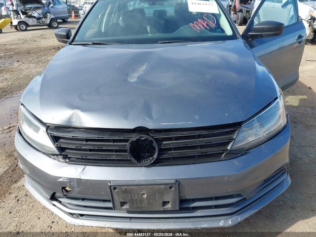 2015 Volkswagen Jetta 2.0l S მანქანა იყიდება აუქციონზე, vin: 3VW2K7AJXFM282136, აუქციონის ნომერი: 44463137