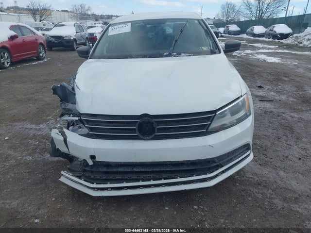 Продаж на аукціоні авто 2015 Volkswagen Jetta 2.0l S, vin: 3VW2K7AJ4FM323960, номер лоту: 44463143