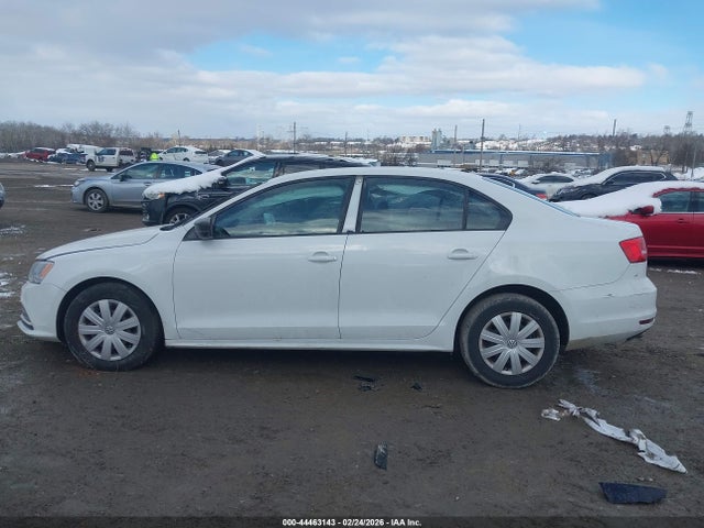 Продаж на аукціоні авто 2015 Volkswagen Jetta 2.0l S, vin: 3VW2K7AJ4FM323960, номер лоту: 44463143
