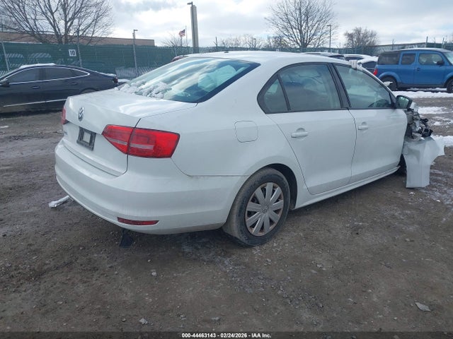 Продаж на аукціоні авто 2015 Volkswagen Jetta 2.0l S, vin: 3VW2K7AJ4FM323960, номер лоту: 44463143