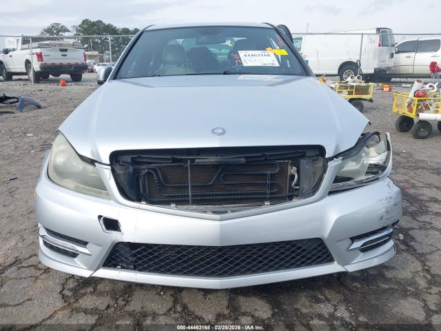 2013 Mercedes-benz C 250 Sport მანქანა იყიდება აუქციონზე, vin: WDDGF4HB6DR246391, აუქციონის ნომერი: 44463168