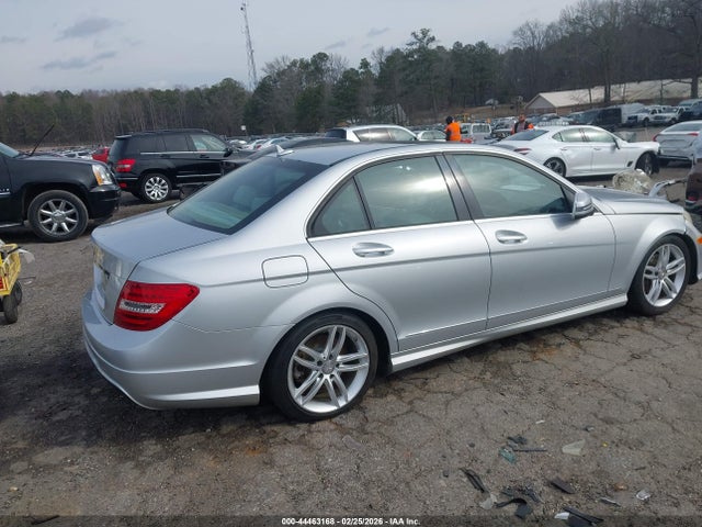 2013 MERCEDES-BENZ C 250 WDDGF4HB6DR246391 Photo 3