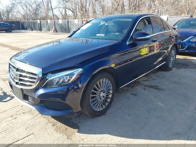 Продажа на аукционе авто 2015 Mercedes-benz C 300 Luxury 4matic, vin: 55SWF4KB8FU015031, номер лота: 44463179