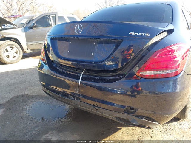 Продажа на аукционе авто 2015 Mercedes-benz C 300 Luxury 4matic, vin: 55SWF4KB8FU015031, номер лота: 44463179