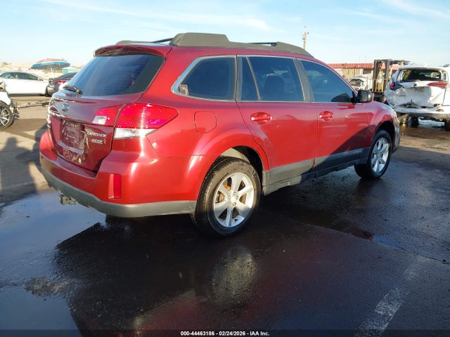 44463186 :رقم المزاد ، 4S4BRBAC5E3279756 vin ، 2014 Subaru Outback 2.5i مزاد بيع