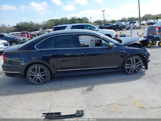 Продаж на аукціоні авто 2017 Volkswagen Passat 1.8t R-line, vin: 1VWDT7A3XHC064791, номер лоту: 44463194