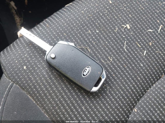44463227 :رقم المزاد ، 3KPF24AD6ME332356 vin ، 2021 Kia Forte Lxs مزاد بيع