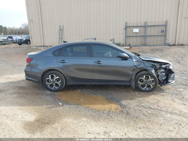44463227 :رقم المزاد ، 3KPF24AD6ME332356 vin ، 2021 Kia Forte Lxs مزاد بيع
