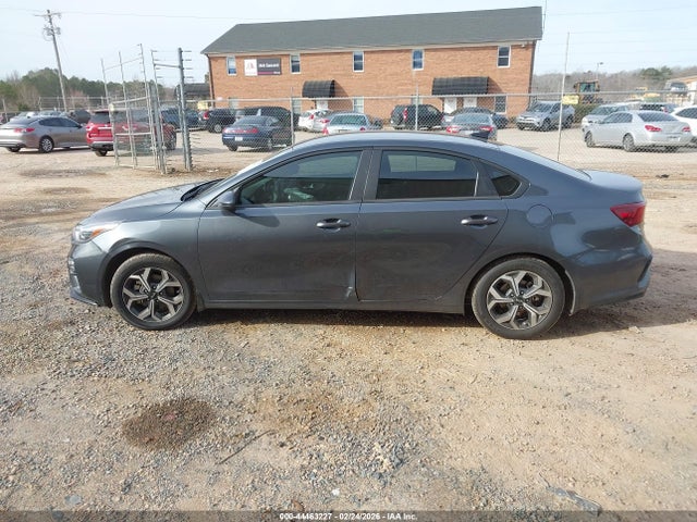 44463227 :رقم المزاد ، 3KPF24AD6ME332356 vin ، 2021 Kia Forte Lxs مزاد بيع