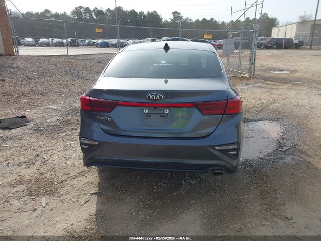 44463227 :رقم المزاد ، 3KPF24AD6ME332356 vin ، 2021 Kia Forte Lxs مزاد بيع