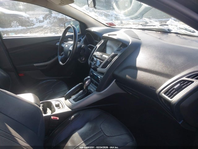 1FADP3F22EL102256 Ford FOCUS SE