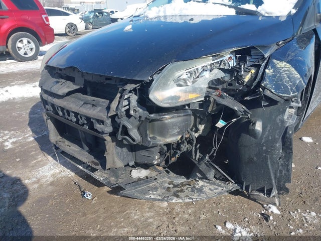 1FADP3F22EL102256 Ford FOCUS SE