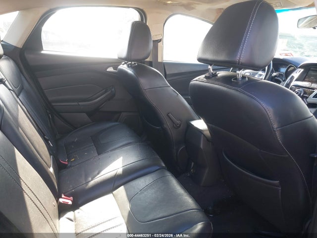 1FADP3F22EL102256 Ford FOCUS SE