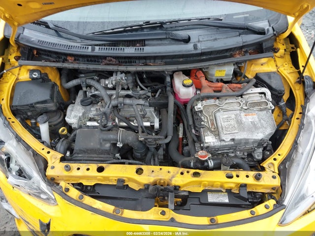 Toyota Prius C Four 2015 JTDKDTB36F1108292 Image 10