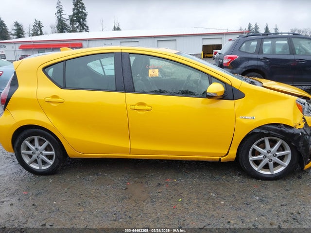 Toyota Prius C Four 2015 JTDKDTB36F1108292 Image 13