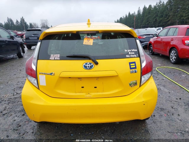 Toyota Prius C Four 2015 JTDKDTB36F1108292 Image 16