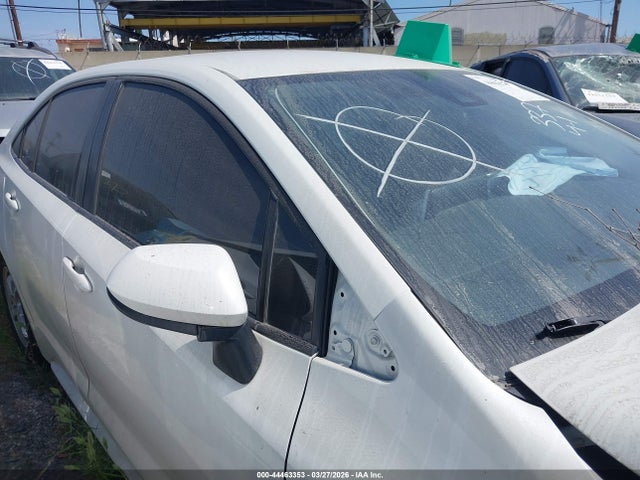 Toyota Corolla Hybrid Le 2021 JTDEAMDE5MJ035195 Image 12