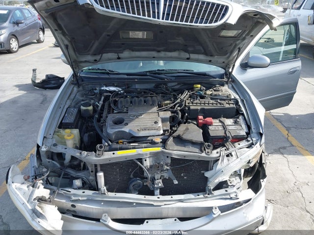 2001 Infiniti I30 Luxury მანქანა იყიდება აუქციონზე, vin: JNKCA31A71T032946, აუქციონის ნომერი: 44463366