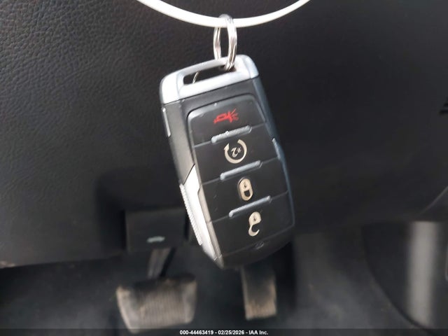 44463419 :رقم المزاد ، 1C6SRFFT0NN168399 vin ، 2022 Ram 1500 Big Horn  4x4 5'7 Box مزاد بيع