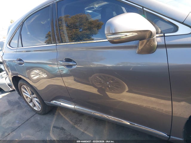44463437 :رقم المزاد ، 2T2ZB1BA2FC004901 vin ، 2015 Lexus Rx 450h مزاد بيع