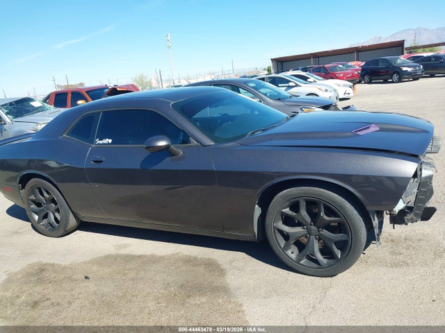 Продажа на аукционе авто 2015 Dodge Challenger Sxt Plus, vin: 2C3CDZBG8FH761299, номер лота: 44463478